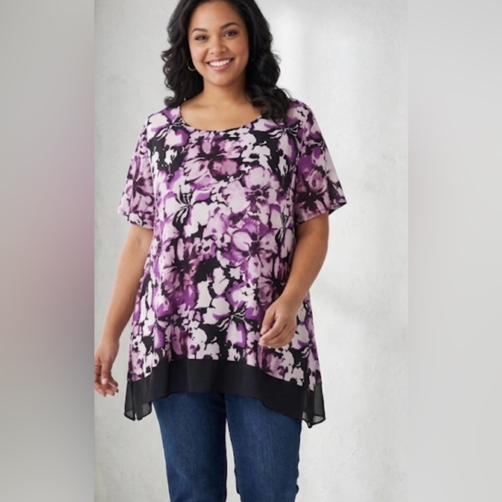 NWOT Cato Size 22W/24W Purple Black Floral Chiffon Hem Tunic Blouse Short Sleeve - Picture 1 of 7